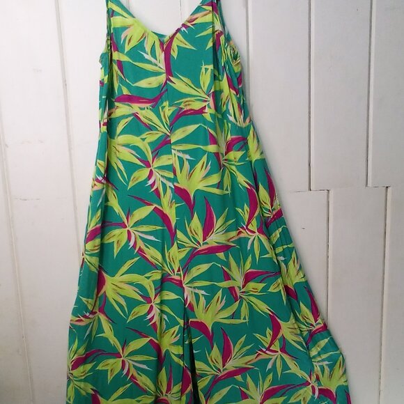 Old Navy Romper Jumpsuit XS Sleeveless Tie Straps Capri Wide Leg Pattern - Picture 1 of 16